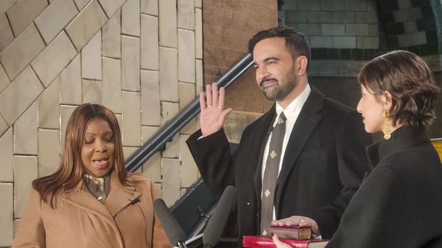 Zohran Mamdani, la contracara emergente de los Donald Trump y los Javier Milei, asumió como alcalde de Nueva York.