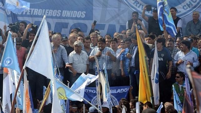 crisis petrolera: reuniones en capital y neuquen para buscar una solucion