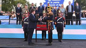 Javier Milei encabezó la ceremonia de entrega del sable corvo de José de San Martín.&nbsp;