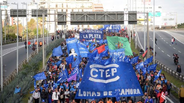 amores y tensiones de los movimientos sociales en el loop de la pobreza