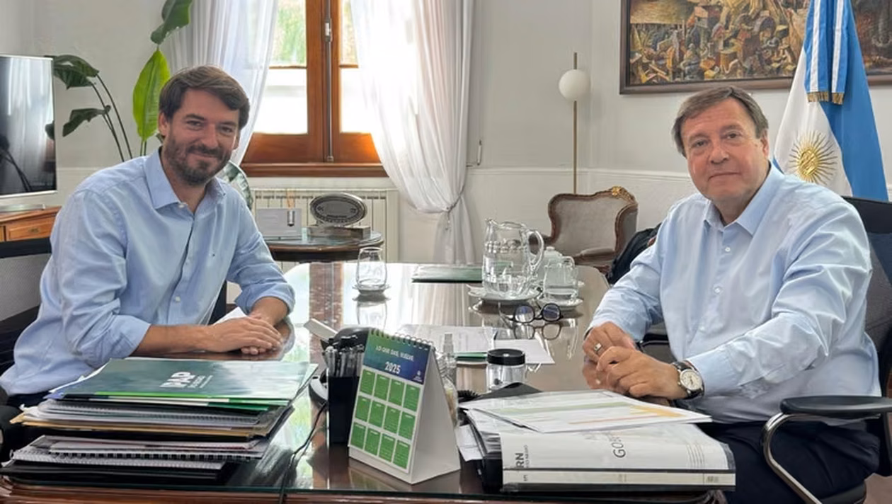Rodrigo Buteler, intendente de Cipolletti, toma decisiones en conjunto con el gobernador Alberto Weretilneck.