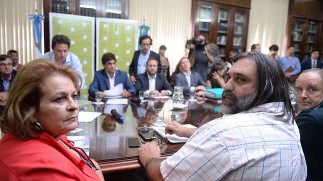 este viernes, el gobierno de vidal y los docentes retoman la discusion salarial