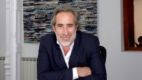 Jorge Macri incorporó a su equipo de comunicación al publicista Rodrigo Figueroa Reyes, figura histórica del mundo creativo, para darle un giro a la narrativa oficial y apuntalar la marca Ciudad.