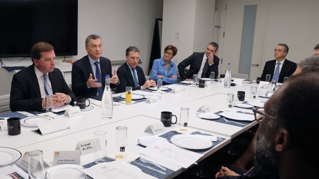 macri se reune con empresarios: ?hay que aprovechar que vinimos hasta aca macri se reune con empresarios: ?hay que aprovechar que vinimos hasta aca