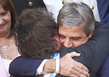 Javier Milei y Toto Caputo.