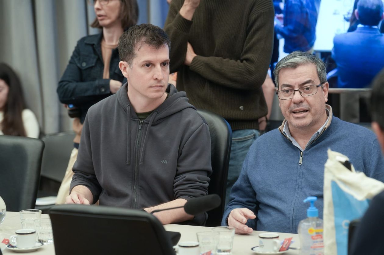 Juan Marino y Germán Martínez (UP), referentes de la oposición, que complica a Javier Milei.&nbsp;