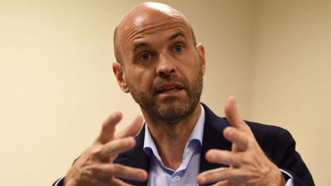 dietrich ofrece un bono de $5000 para desactivar paro de colectivos