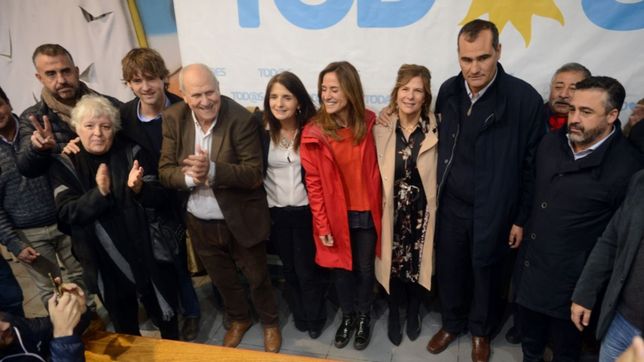 una multitud de candidatos complica el armado de todos en la plata