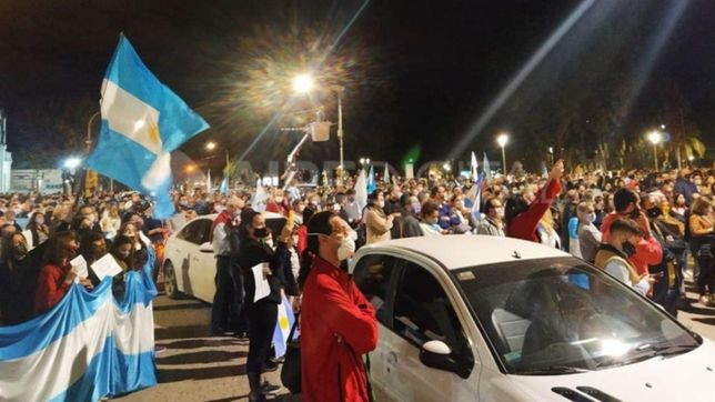cambiemos no se hace cargo de las cacerolas pero respalda la protesta