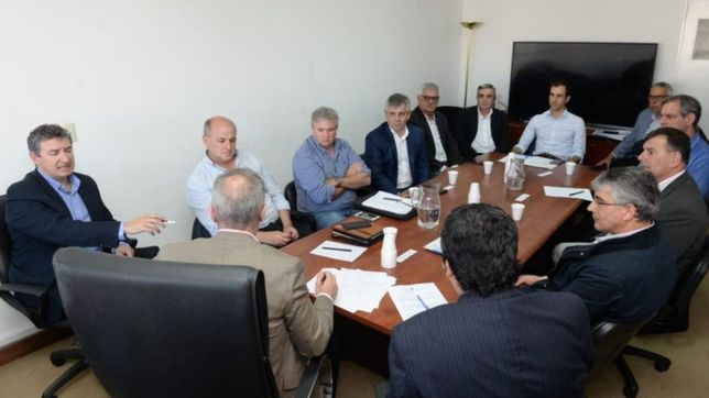 alarma en municipios de cambiemos por el precio del transporte