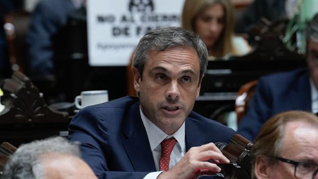 Guillermo Michel. Guillermo Michel.