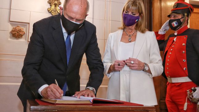 la invencible de perotti, lifschitz ?con inestabilidad? y hashtag fallido