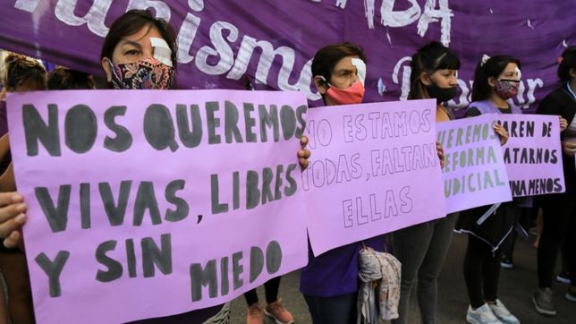 a ser invisibles no volvemos nunca mas