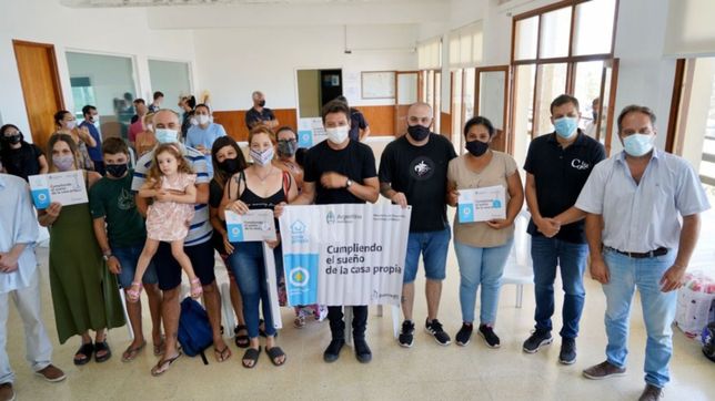 entregaron creditos para la construccion en pinamar y el partido de la costa