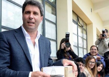Uñac dejó la puerta abierta a “aportar un granito de arena” en octubre