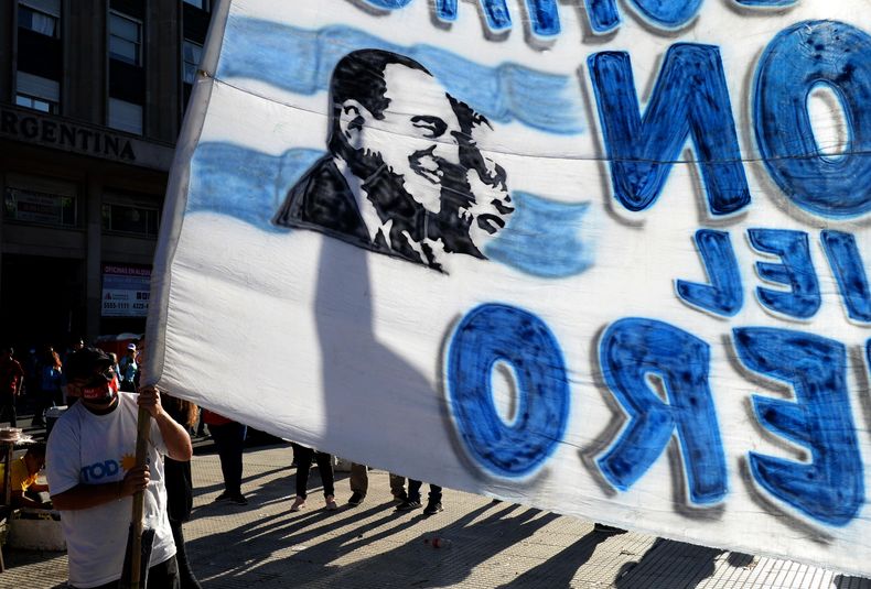 Más allá de la interna CFK vs. Axel Kicillof, el peronismo se rompe desde las provincias