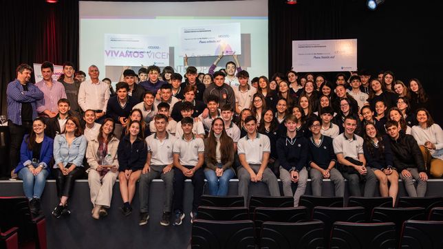 banco ciudad promueve la educacion financiera para estudiantes secundarios