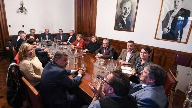 Para Kunath, tras la ida de Pichetto habrá más discusión en el bloque PJ