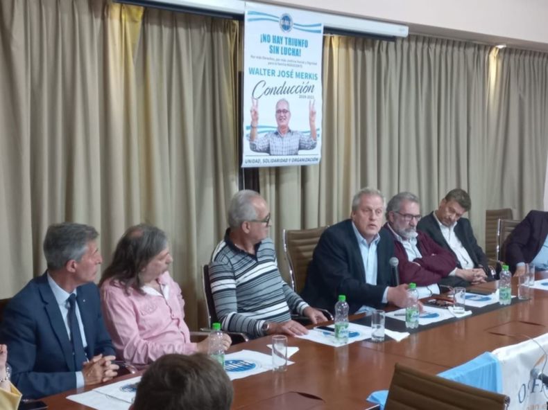El ministro de Educación en la reunión  de Fatun Dirigentes universitarios El ministro de Educación Jaime Perczyk El rector de la Universidad de Quilmes Alfredo Alfonso La rectora de la UNA Sandra Torlucci