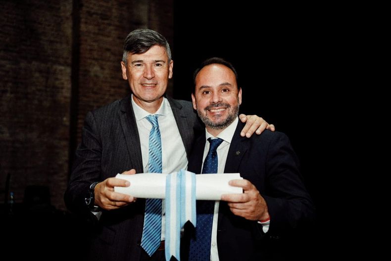 Daniel Passerini y su mano derecha, el secretario multifunción Rodrigo Fernández.