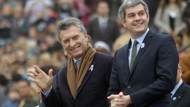 negocios familiares: macri y pena, ligados a millonaria licitacion de luminarias