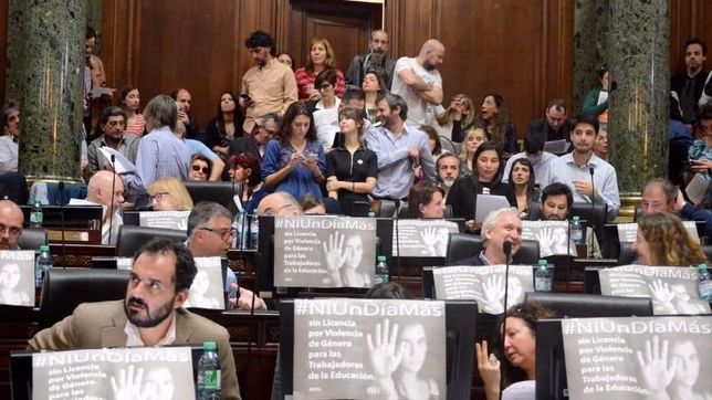 otorgaran licencia especial para docentes que sean victimas de violencia de genero