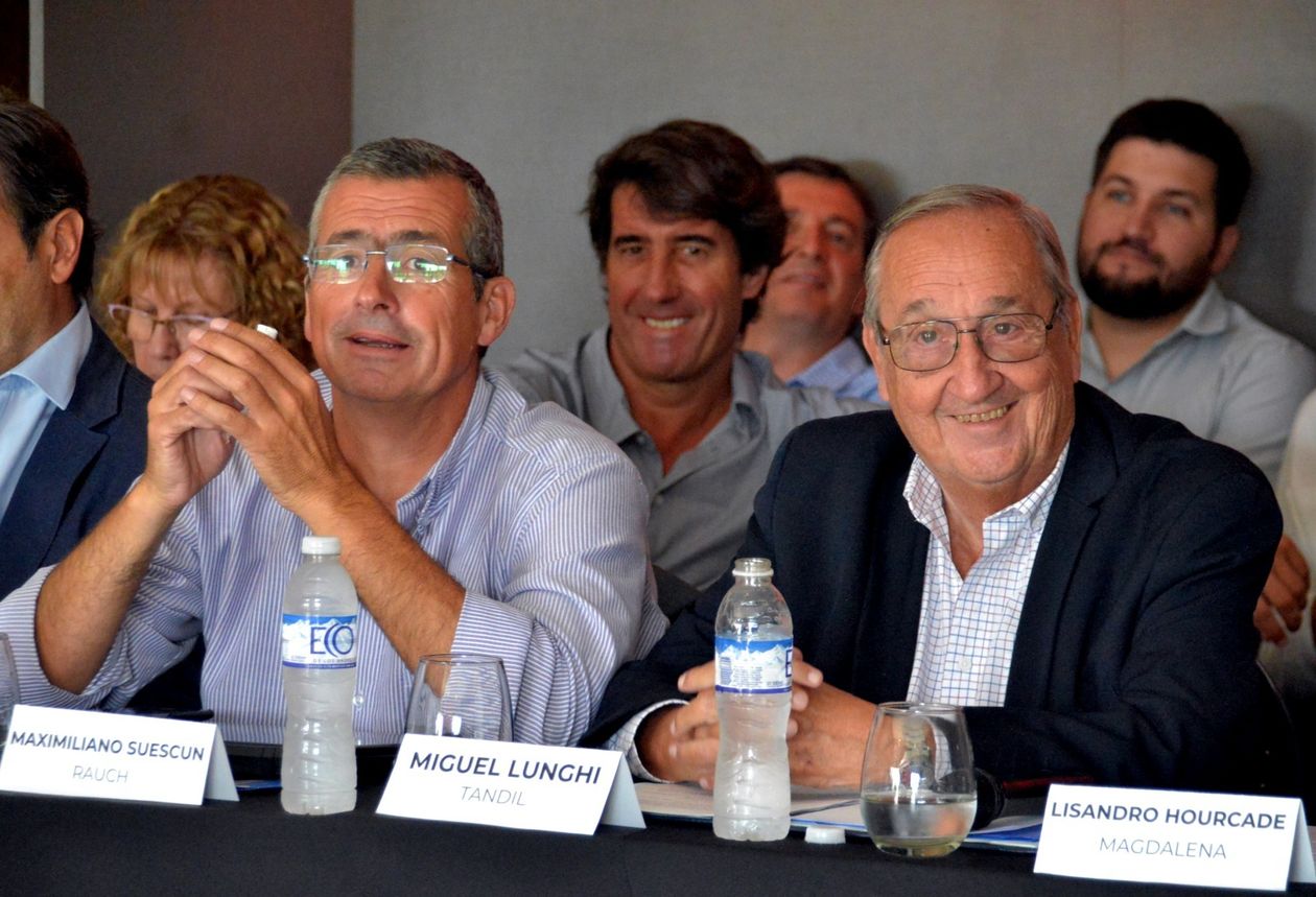 Foro de intendentes UCR.