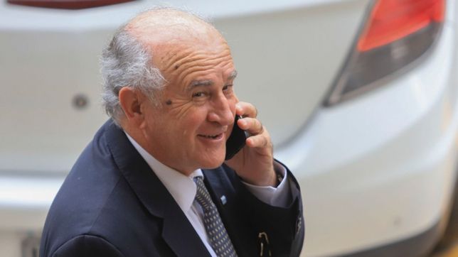 parrilli quiere ser senador y detona la interna k en neuquen
