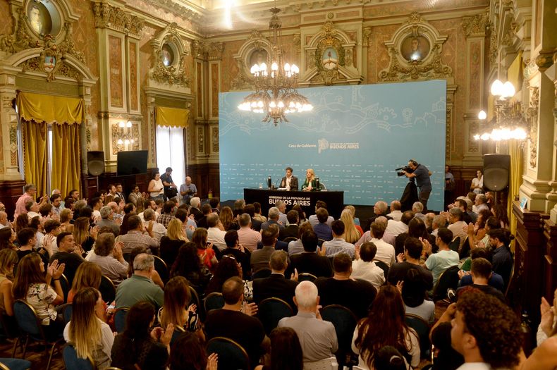 Axel Kicillof conferencia de prensa quita de fondos -0009.JPG