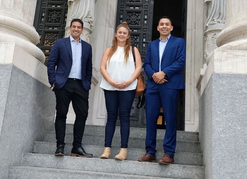 Leonel Monsalve y su viceintendenta tienen identidad política inestable: ahora coquetean con La Libertad Avanza del diputado nacional Adrián Ravier.