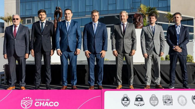 Leandro Zdero, gobernador de Chaco, fue elegido como presidente del bloque de gobernadores del Litoral, esta misma semana: un trámite que aportó a la campaña.