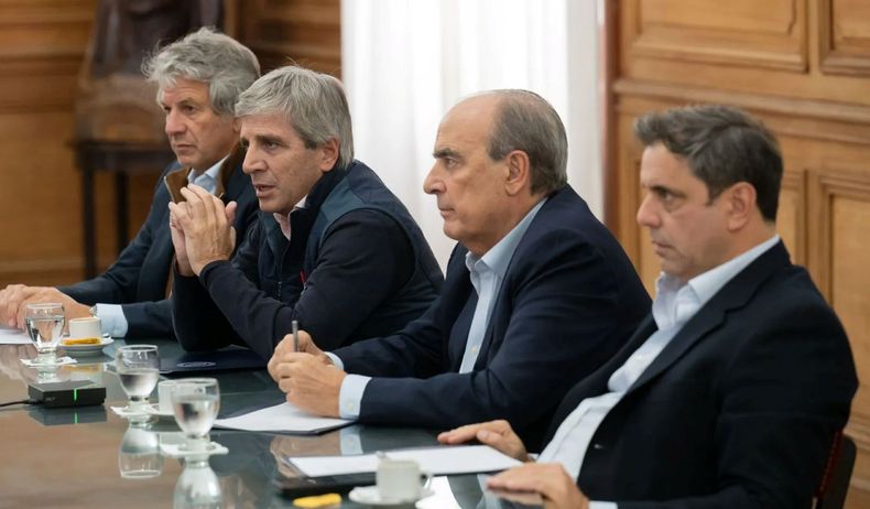 Advertencia de Toto Caputo a gobernadores