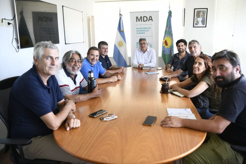 La Mesa Agroalimentaria Argentina se reunió con el ministro de Desarrollo Agrario bonaerense, Javier Rodríguez.