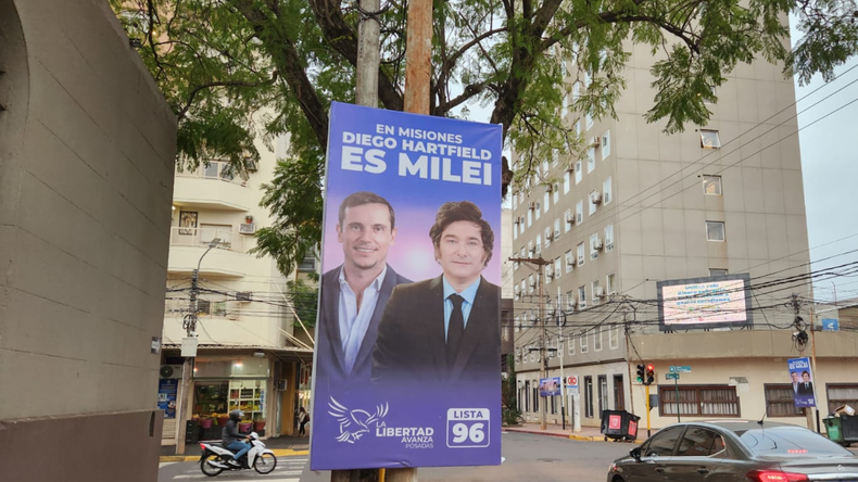 En Misiones, La Libertad Avanza volvió a echar mano al recurso de la nacionalización a partir de la figura de Javier Milei. 