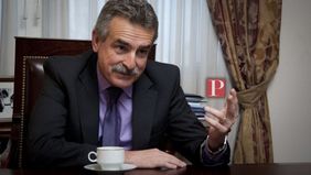 Rossi: “Los que hacen política mirando encuestas se acomodan según cómo sopla el viento”