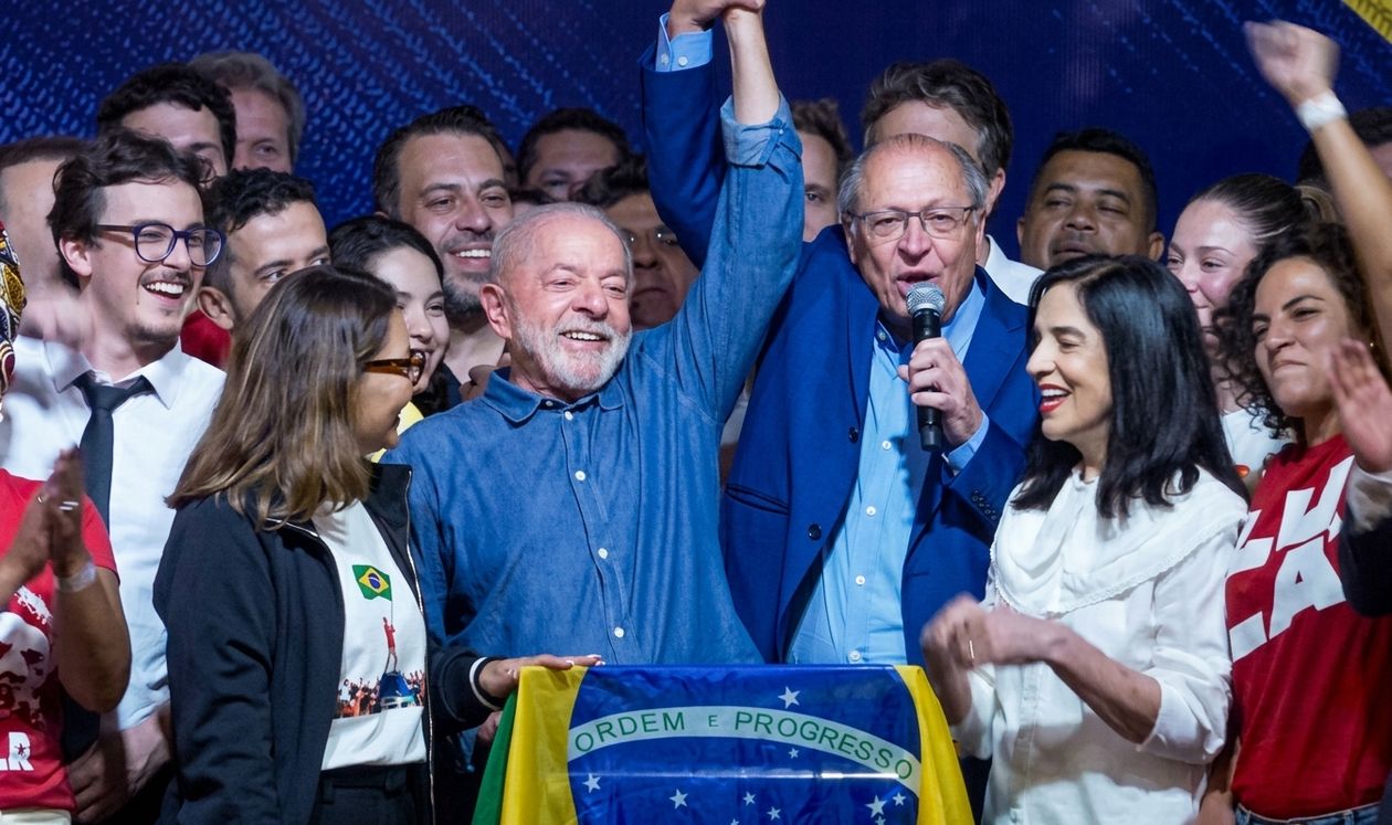 Luiz Inácio Lula da Silva, el domingo a la noche, reelecto presidente de Brasil.