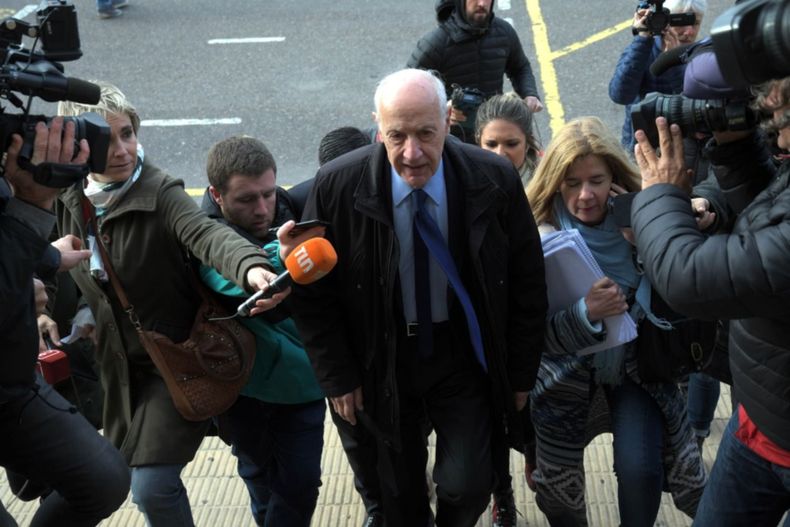 Lavagna en tribunales