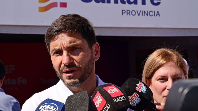 El gobernador Maximiliano Pullaro y la vice Gisela Scaglia.