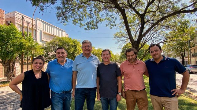 Dante Rossi y Juan Jure encabezaron la recorrida realizada por este sector del radicalismo en San Francisco. 