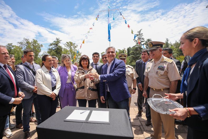Luis Juez cargó contra la instalación de la Prefectura Naval en Córdoba. 