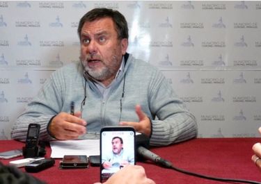 Con problemas salariales, intendente de Cambiemos cruzó a municipales