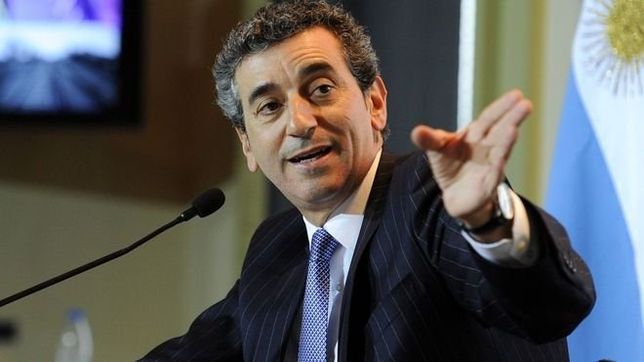 randazzo se asomo para molestar a scioli: ?yo iria al debate?