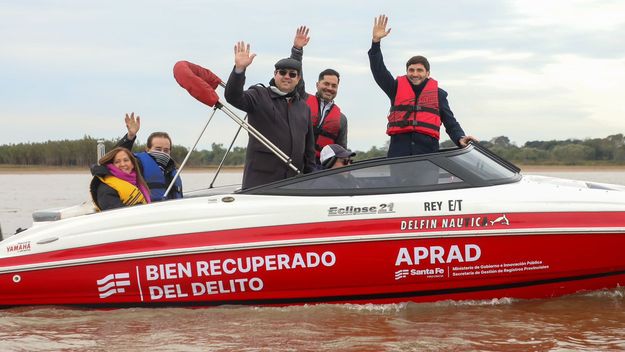 Maximiliano Pullaro se disputa con Vicentín y su socia la concesión del puerto de Rosario.