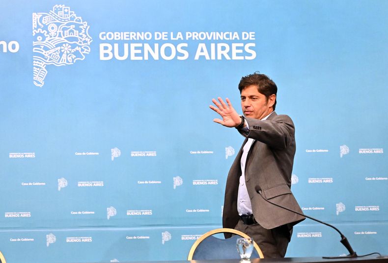 Axel Kicillof anuncia el desdoblamiento electoral.