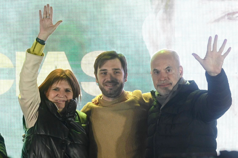 La foto de unidad entre Patricia Bullrich y Horacio Rodríguez Larreta en el triunfo de Ignacio de Torres