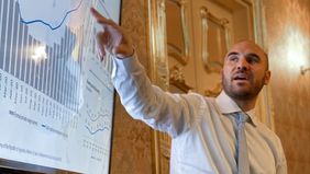 Guzmán sale sin armas a dar su batalla decisiva