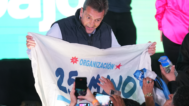 massa pone todo al asador: asesores internacionales y nueva agencia de publicidad