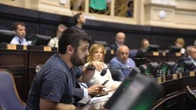 Diputados bonaerenses buscan que los bancos paguen más para costear la crisis
