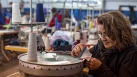 En marzo, la producción industrial de las pymes cayó 8,4%