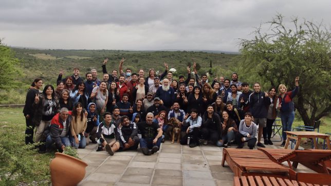 con alberto, si; con schiaretti, tambien: como es el doble juego del evita